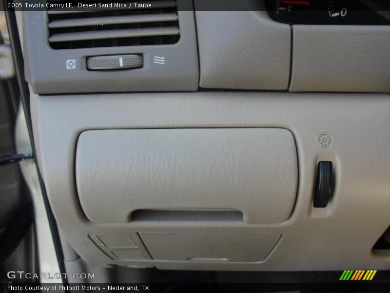 Desert Sand Mica / Taupe 2005 Toyota Camry LE