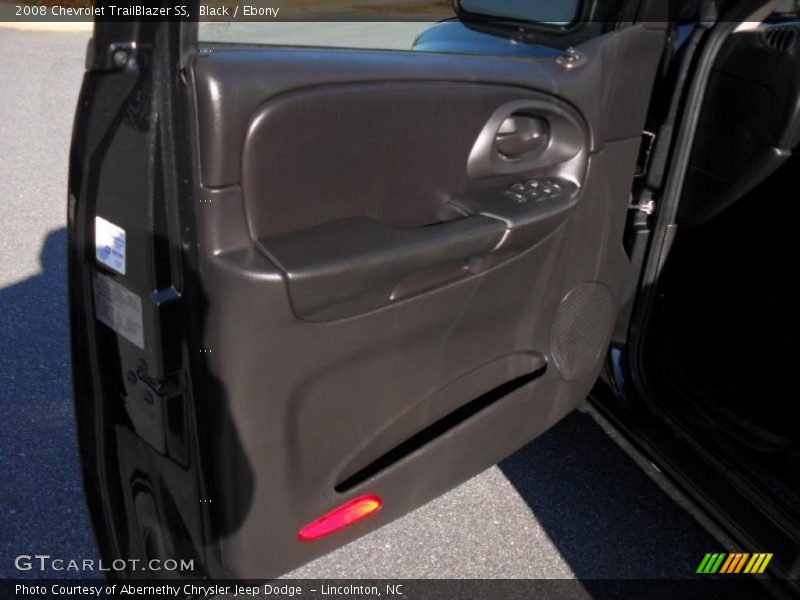 Door Panel of 2008 TrailBlazer SS