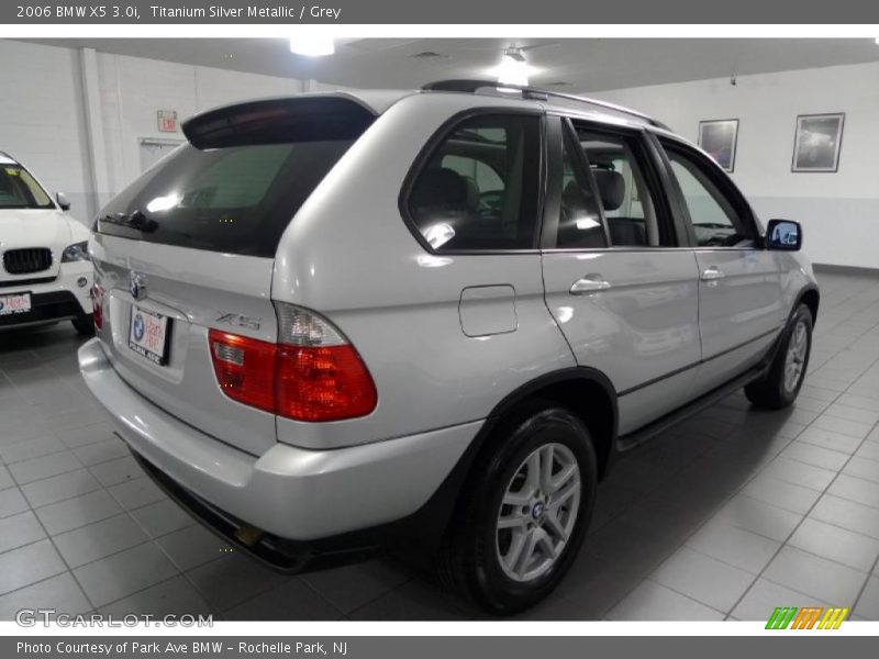 Titanium Silver Metallic / Grey 2006 BMW X5 3.0i