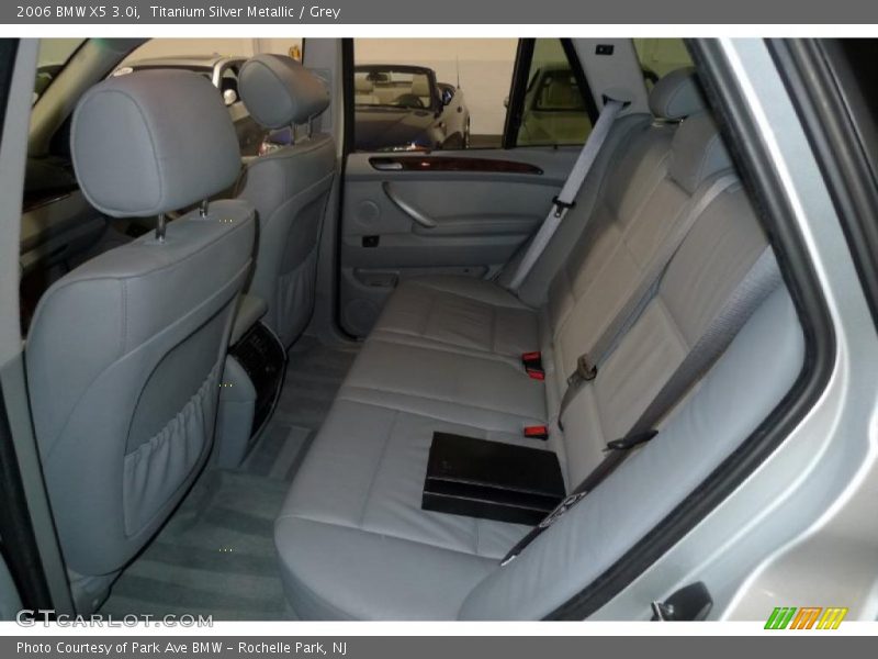 Titanium Silver Metallic / Grey 2006 BMW X5 3.0i