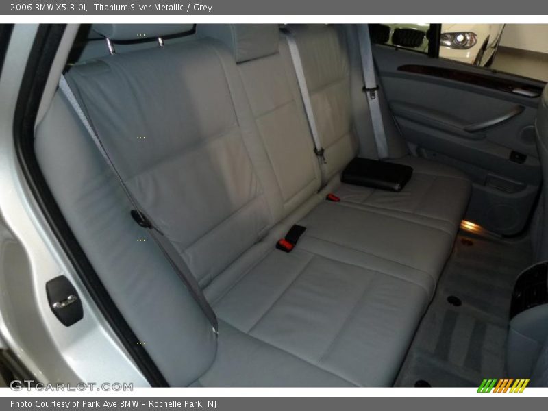 Titanium Silver Metallic / Grey 2006 BMW X5 3.0i