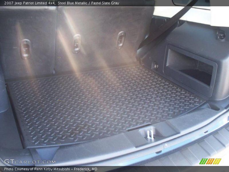 Steel Blue Metallic / Pastel Slate Gray 2007 Jeep Patriot Limited 4x4