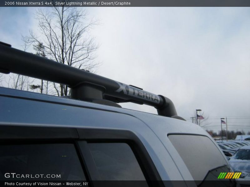 Silver Lightning Metallic / Desert/Graphite 2006 Nissan Xterra S 4x4