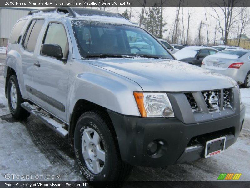 Silver Lightning Metallic / Desert/Graphite 2006 Nissan Xterra S 4x4