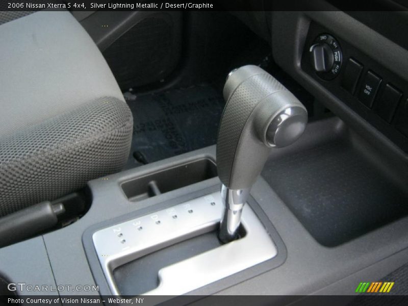 Silver Lightning Metallic / Desert/Graphite 2006 Nissan Xterra S 4x4