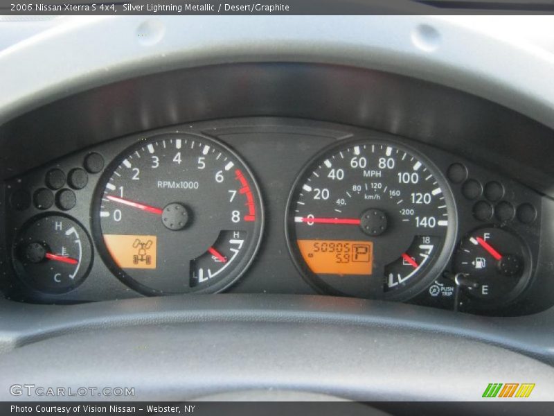 Silver Lightning Metallic / Desert/Graphite 2006 Nissan Xterra S 4x4
