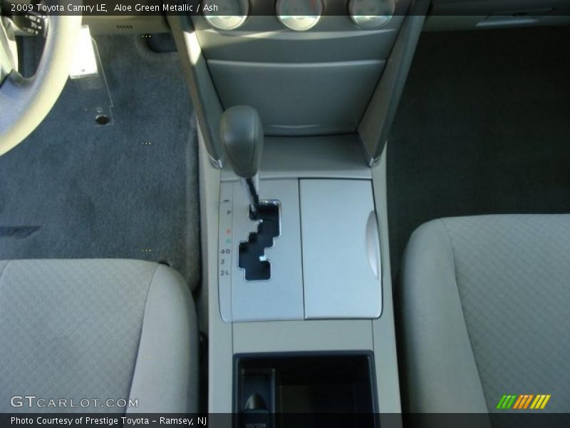 Aloe Green Metallic / Ash 2009 Toyota Camry LE