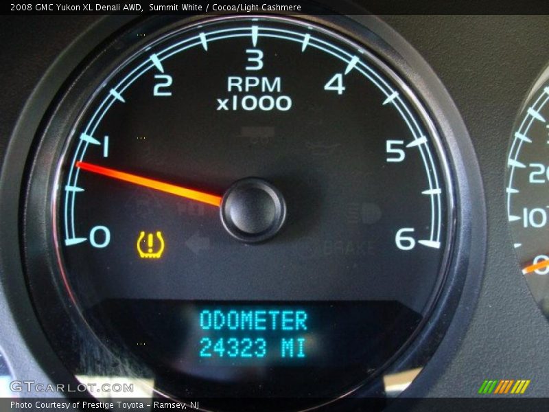 Summit White / Cocoa/Light Cashmere 2008 GMC Yukon XL Denali AWD
