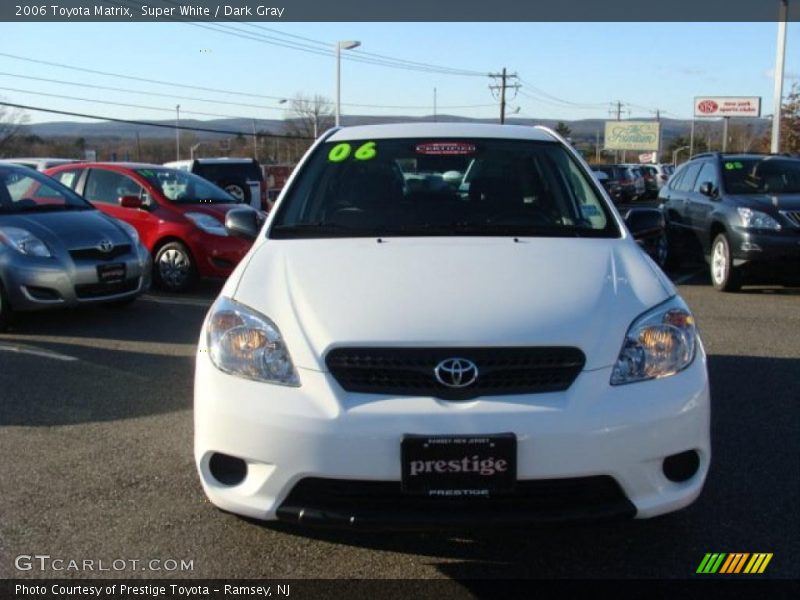 Super White / Dark Gray 2006 Toyota Matrix