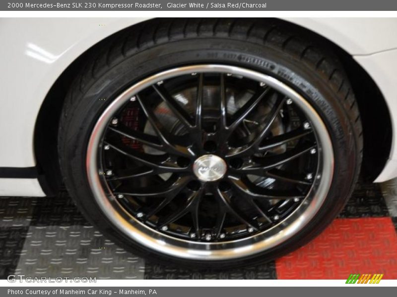 Glacier White / Salsa Red/Charcoal 2000 Mercedes-Benz SLK 230 Kompressor Roadster