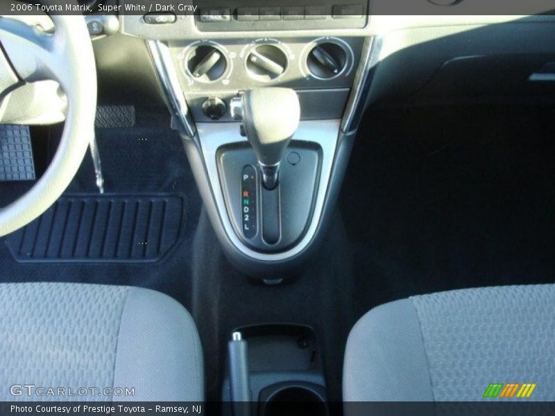 Super White / Dark Gray 2006 Toyota Matrix