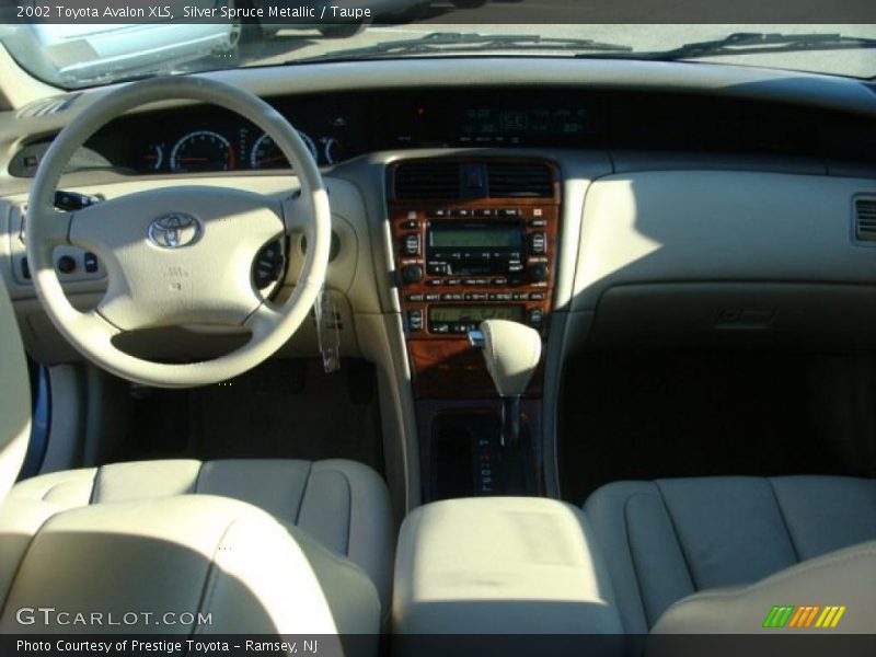 Silver Spruce Metallic / Taupe 2002 Toyota Avalon XLS