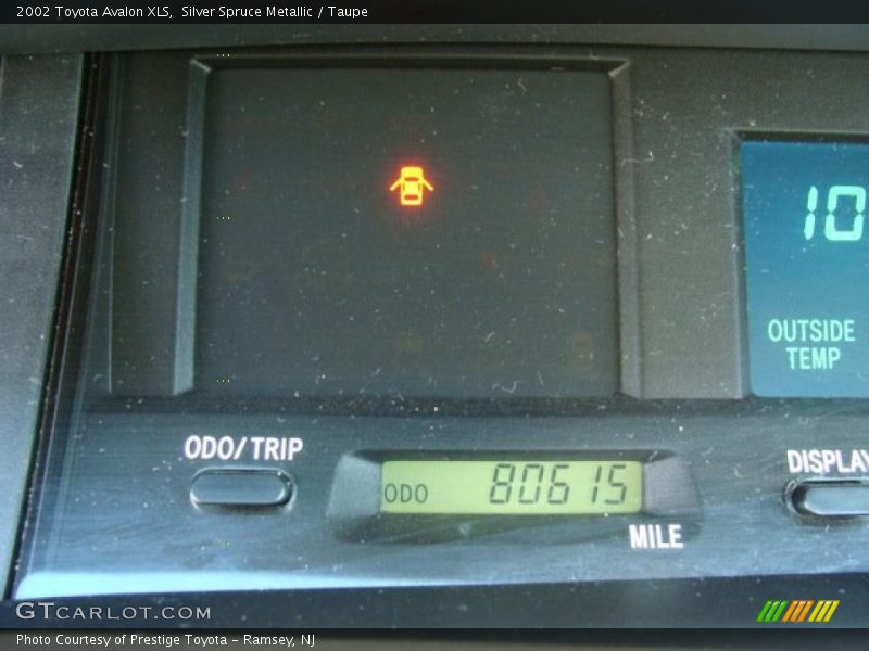 Silver Spruce Metallic / Taupe 2002 Toyota Avalon XLS