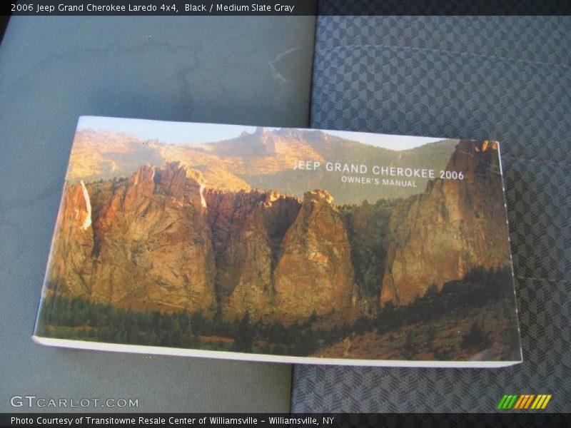 Black / Medium Slate Gray 2006 Jeep Grand Cherokee Laredo 4x4