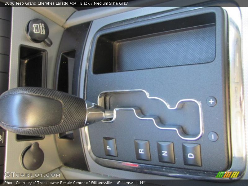 Black / Medium Slate Gray 2006 Jeep Grand Cherokee Laredo 4x4
