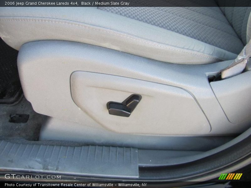Black / Medium Slate Gray 2006 Jeep Grand Cherokee Laredo 4x4