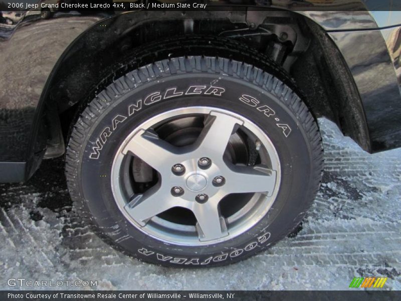 Black / Medium Slate Gray 2006 Jeep Grand Cherokee Laredo 4x4