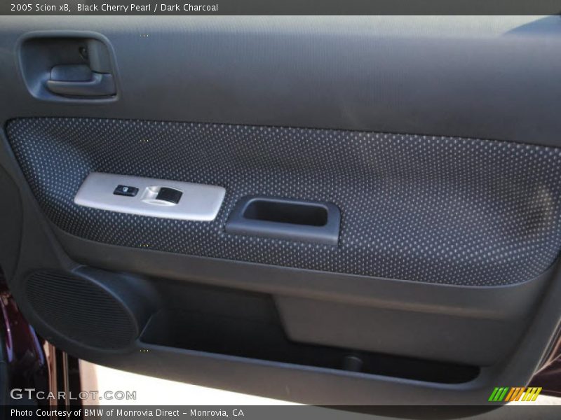 Door Panel of 2005 xB 