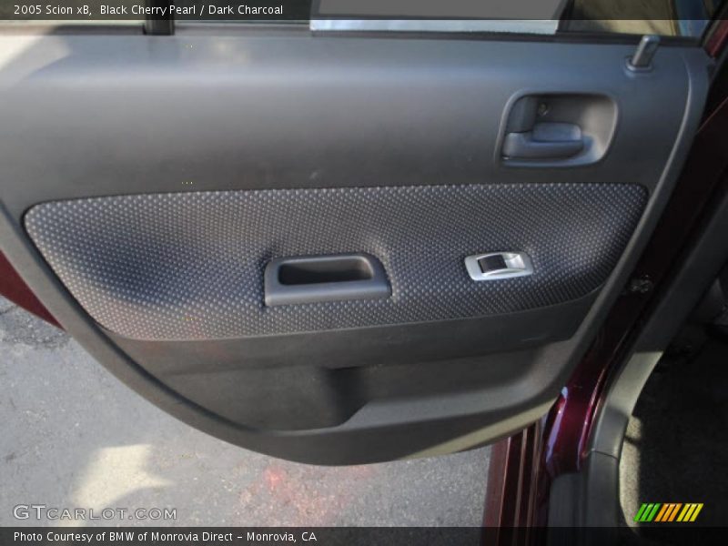 Door Panel of 2005 xB 