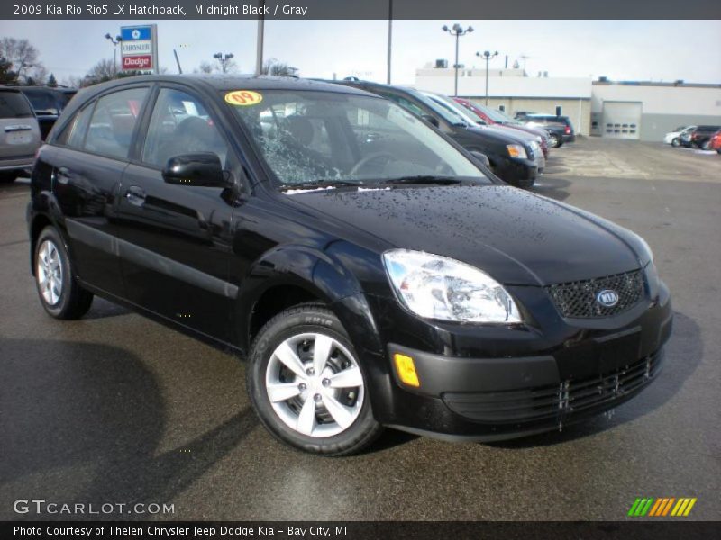 Front 3/4 View of 2009 Rio Rio5 LX Hatchback