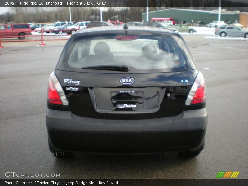 Midnight Black / Gray 2009 Kia Rio Rio5 LX Hatchback