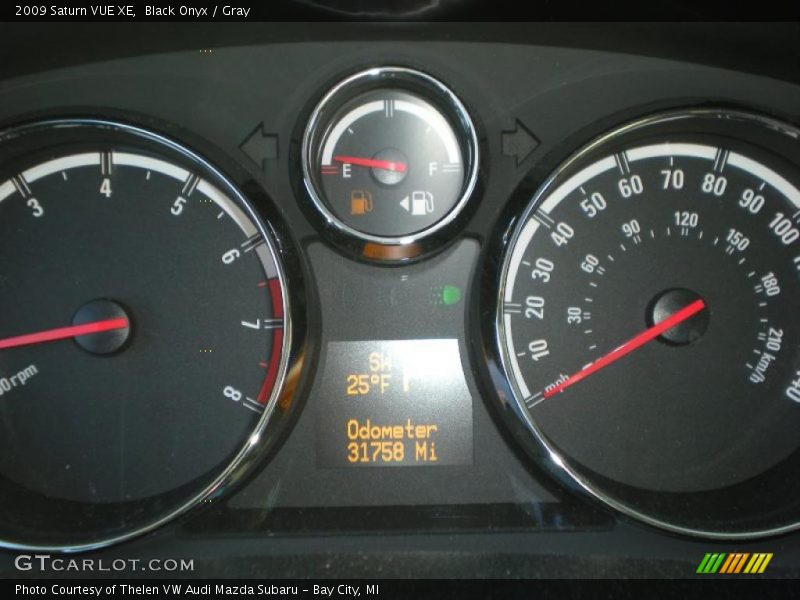Black Onyx / Gray 2009 Saturn VUE XE