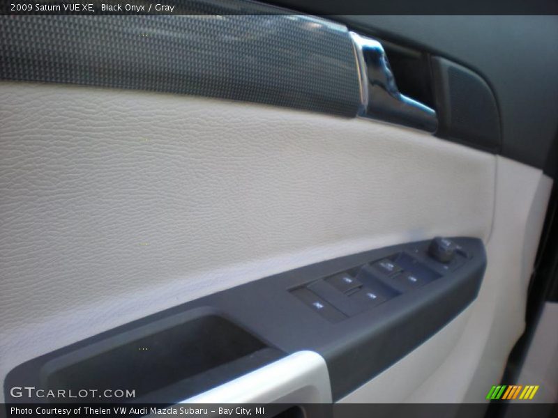 Black Onyx / Gray 2009 Saturn VUE XE