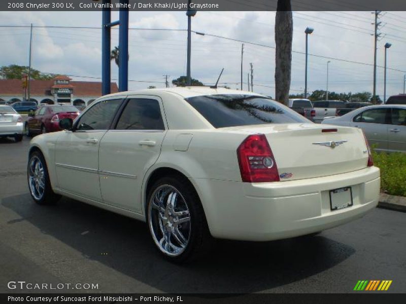 Cool Vanilla White / Dark Khaki/Light Graystone 2008 Chrysler 300 LX