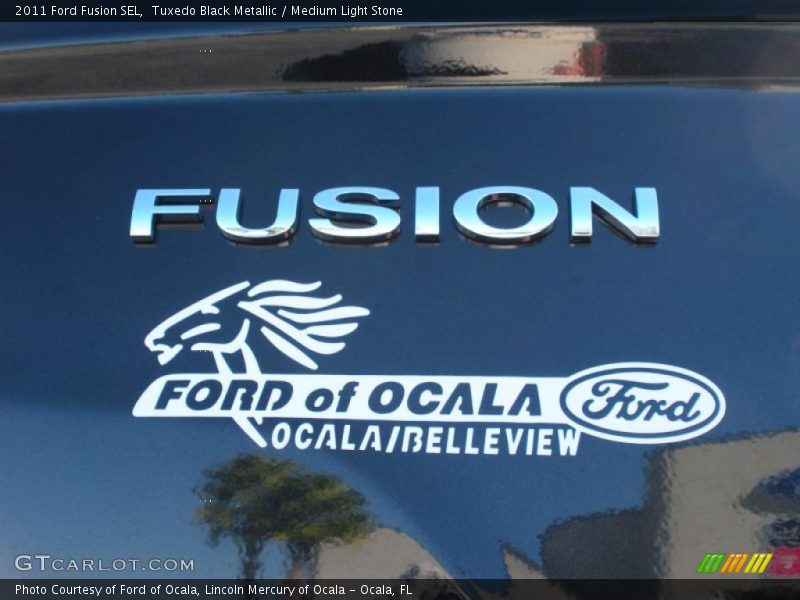 Tuxedo Black Metallic / Medium Light Stone 2011 Ford Fusion SEL