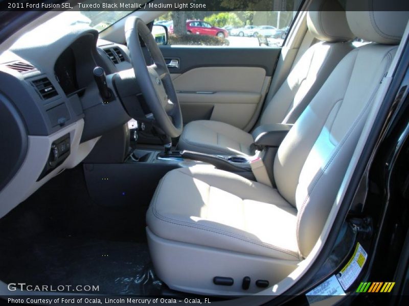 Tuxedo Black Metallic / Medium Light Stone 2011 Ford Fusion SEL