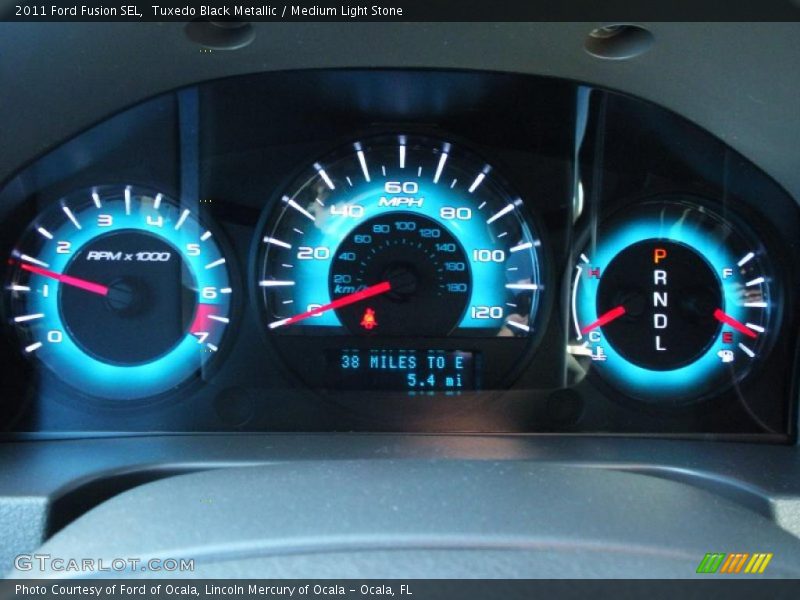 Tuxedo Black Metallic / Medium Light Stone 2011 Ford Fusion SEL