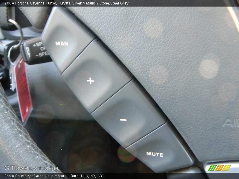 Controls of 2004 Cayenne Turbo