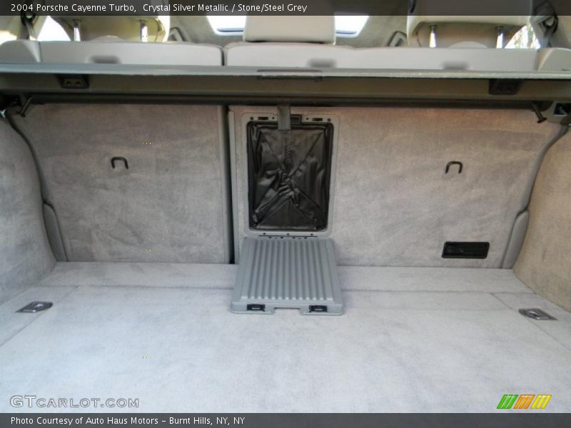  2004 Cayenne Turbo Trunk