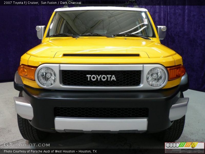 Sun Fusion / Dark Charcoal 2007 Toyota FJ Cruiser