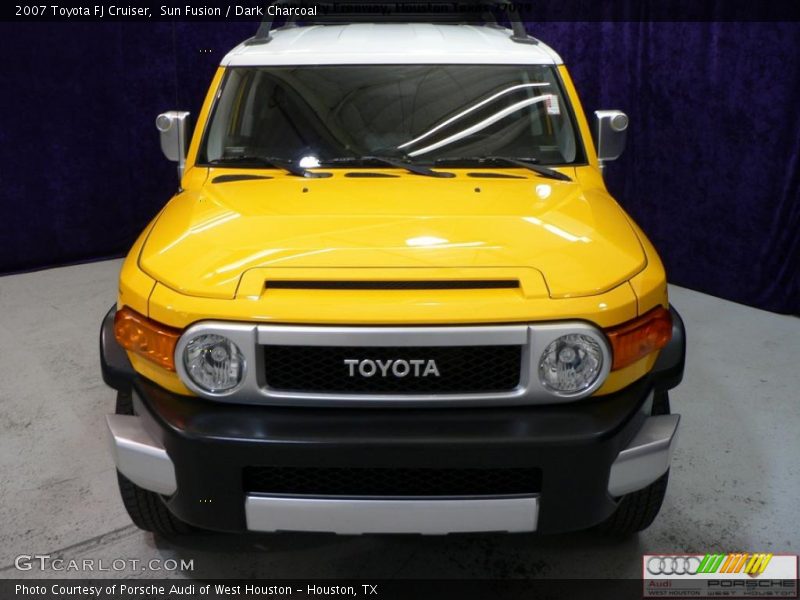 Sun Fusion / Dark Charcoal 2007 Toyota FJ Cruiser