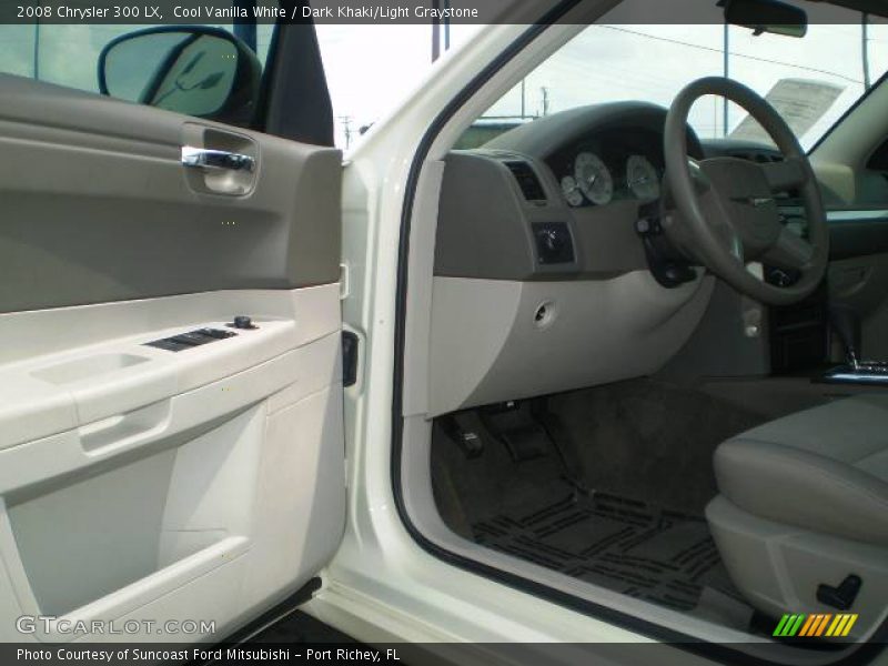 Cool Vanilla White / Dark Khaki/Light Graystone 2008 Chrysler 300 LX