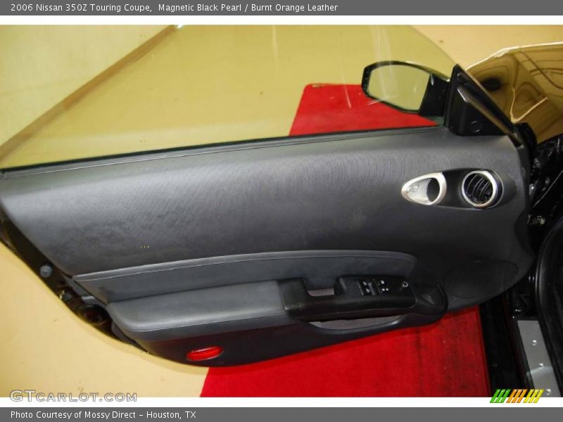 Door Panel of 2006 350Z Touring Coupe