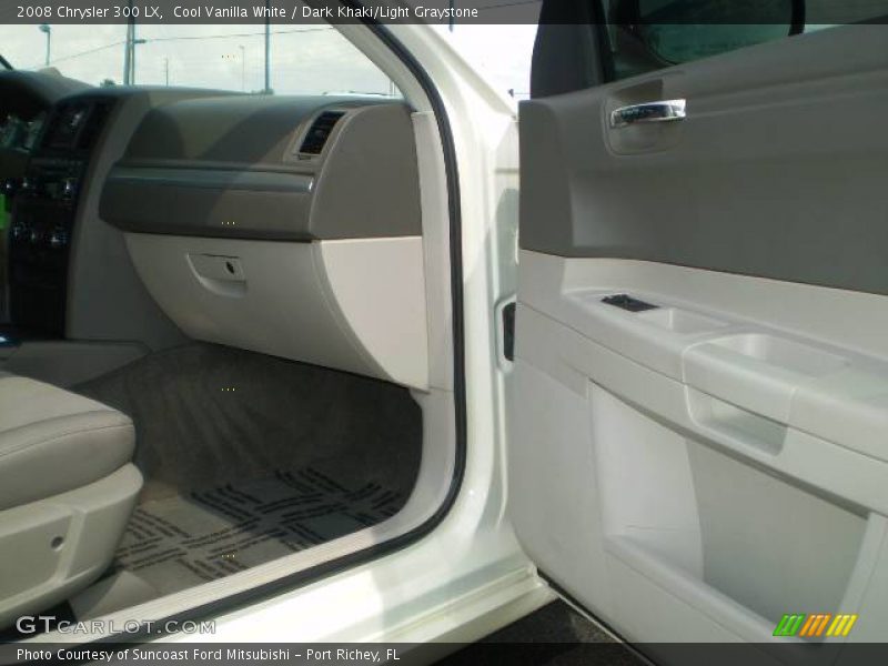 Cool Vanilla White / Dark Khaki/Light Graystone 2008 Chrysler 300 LX