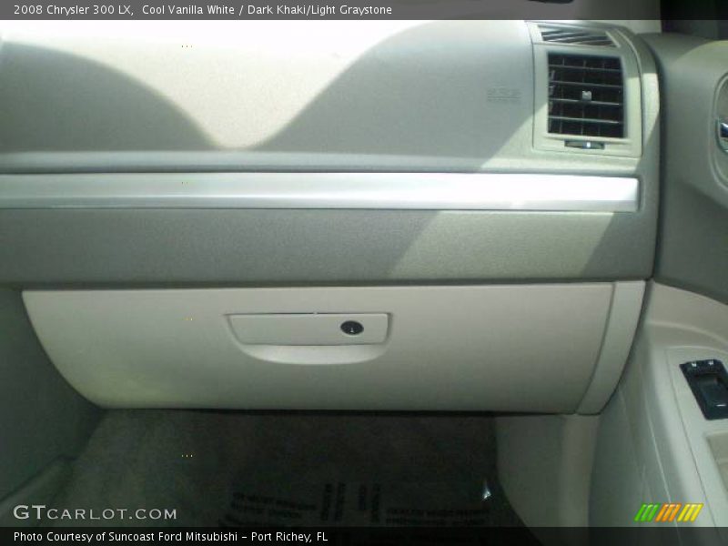 Cool Vanilla White / Dark Khaki/Light Graystone 2008 Chrysler 300 LX