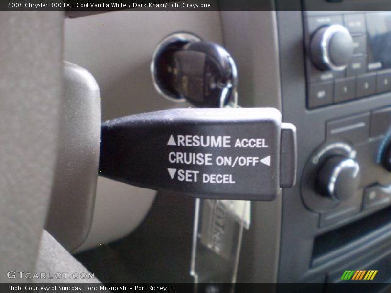 Cool Vanilla White / Dark Khaki/Light Graystone 2008 Chrysler 300 LX