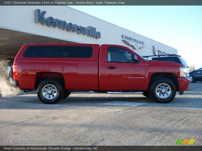 Victory Red / Dark Titanium Gray 2007 Chevrolet Silverado 1500 LS Regular Cab