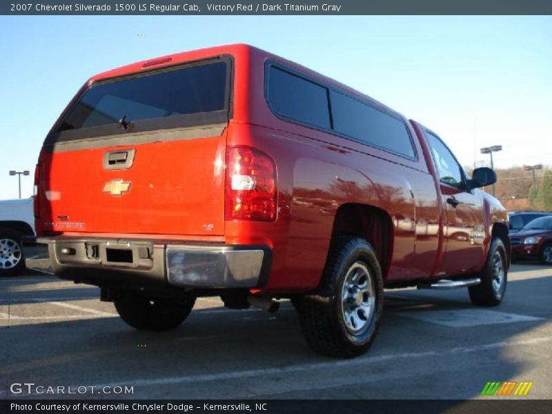 Victory Red / Dark Titanium Gray 2007 Chevrolet Silverado 1500 LS Regular Cab