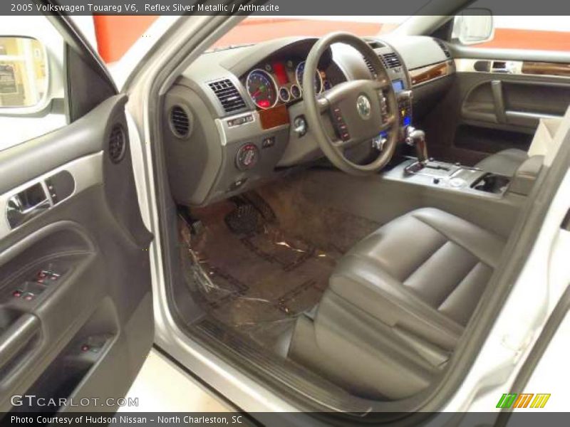 Reflex Silver Metallic / Anthracite 2005 Volkswagen Touareg V6