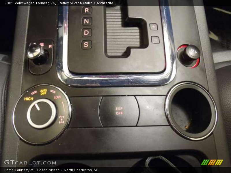 Reflex Silver Metallic / Anthracite 2005 Volkswagen Touareg V6