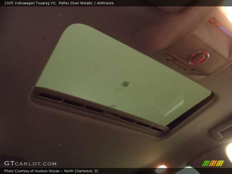 Reflex Silver Metallic / Anthracite 2005 Volkswagen Touareg V6