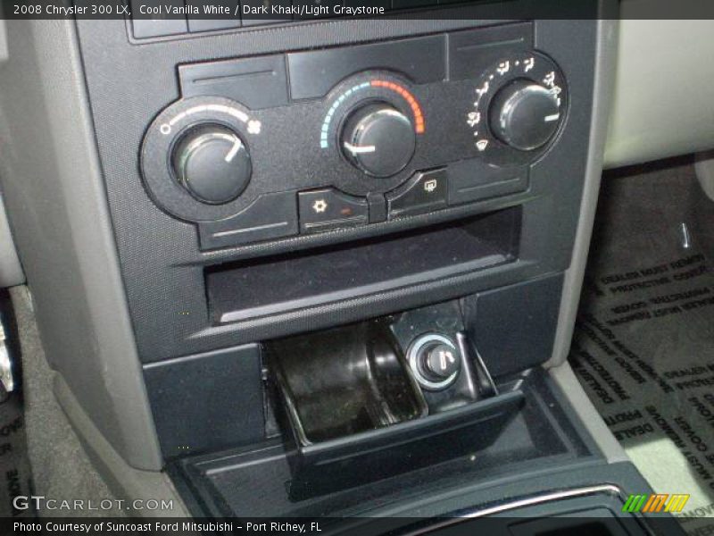 Cool Vanilla White / Dark Khaki/Light Graystone 2008 Chrysler 300 LX