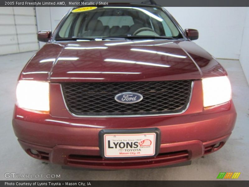 Merlot Metallic / Shale 2005 Ford Freestyle Limited AWD