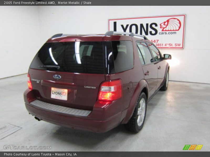 Merlot Metallic / Shale 2005 Ford Freestyle Limited AWD