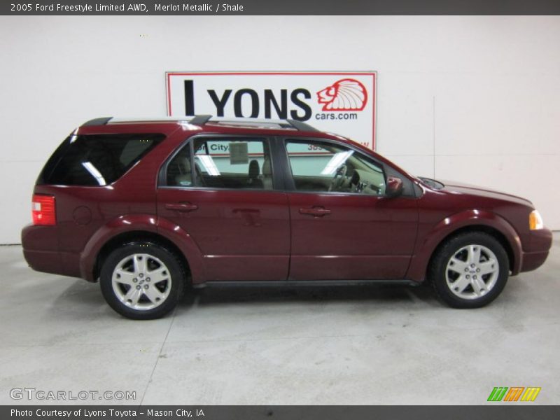Merlot Metallic / Shale 2005 Ford Freestyle Limited AWD