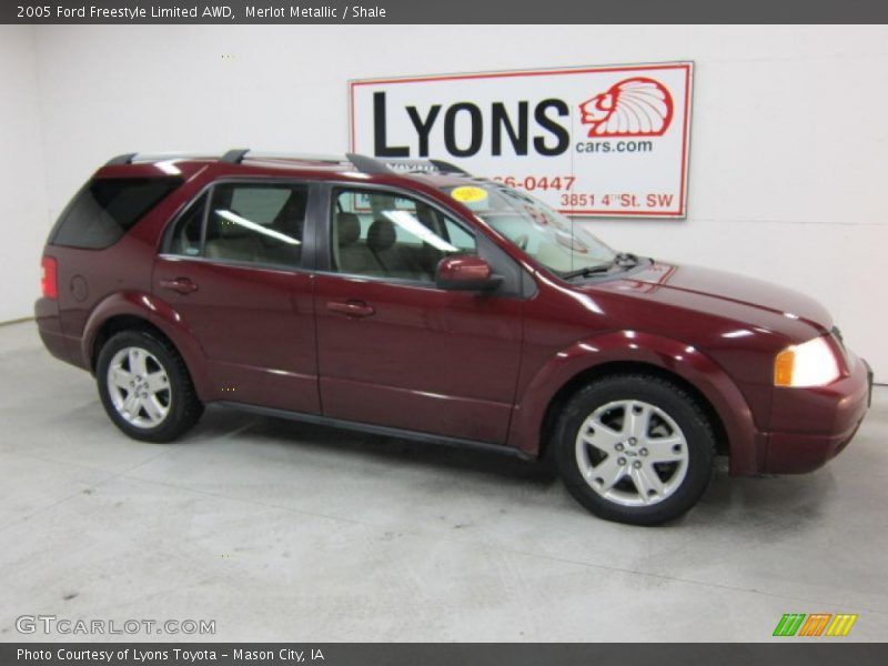 Merlot Metallic / Shale 2005 Ford Freestyle Limited AWD